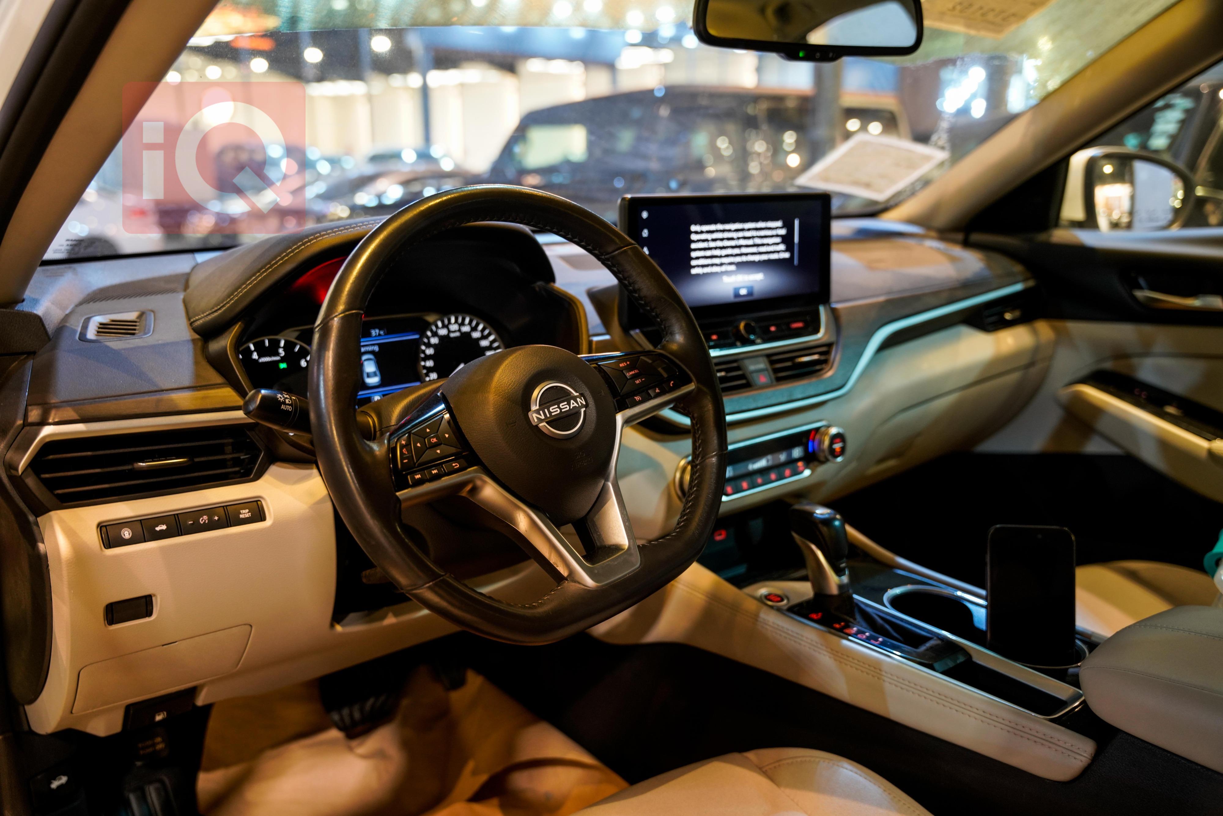 Nissan Altima